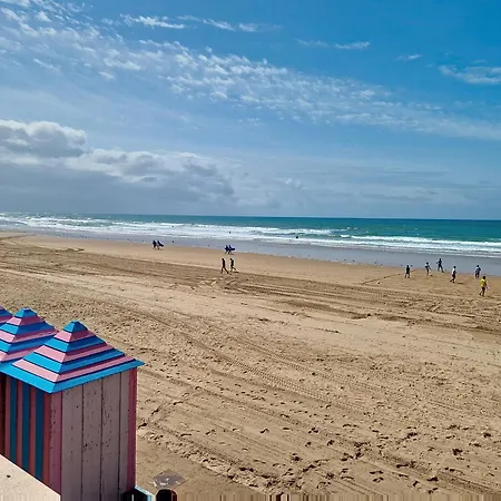 T2 Confort Proche Plage, 4 Pers, Ascenseur - Fr-1-331-77 *